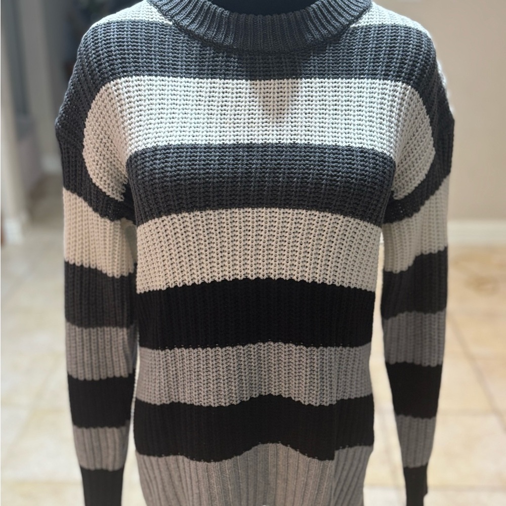 Time & Tru XS(0-2) Striped Chunky Sweater - Gray/Black/White